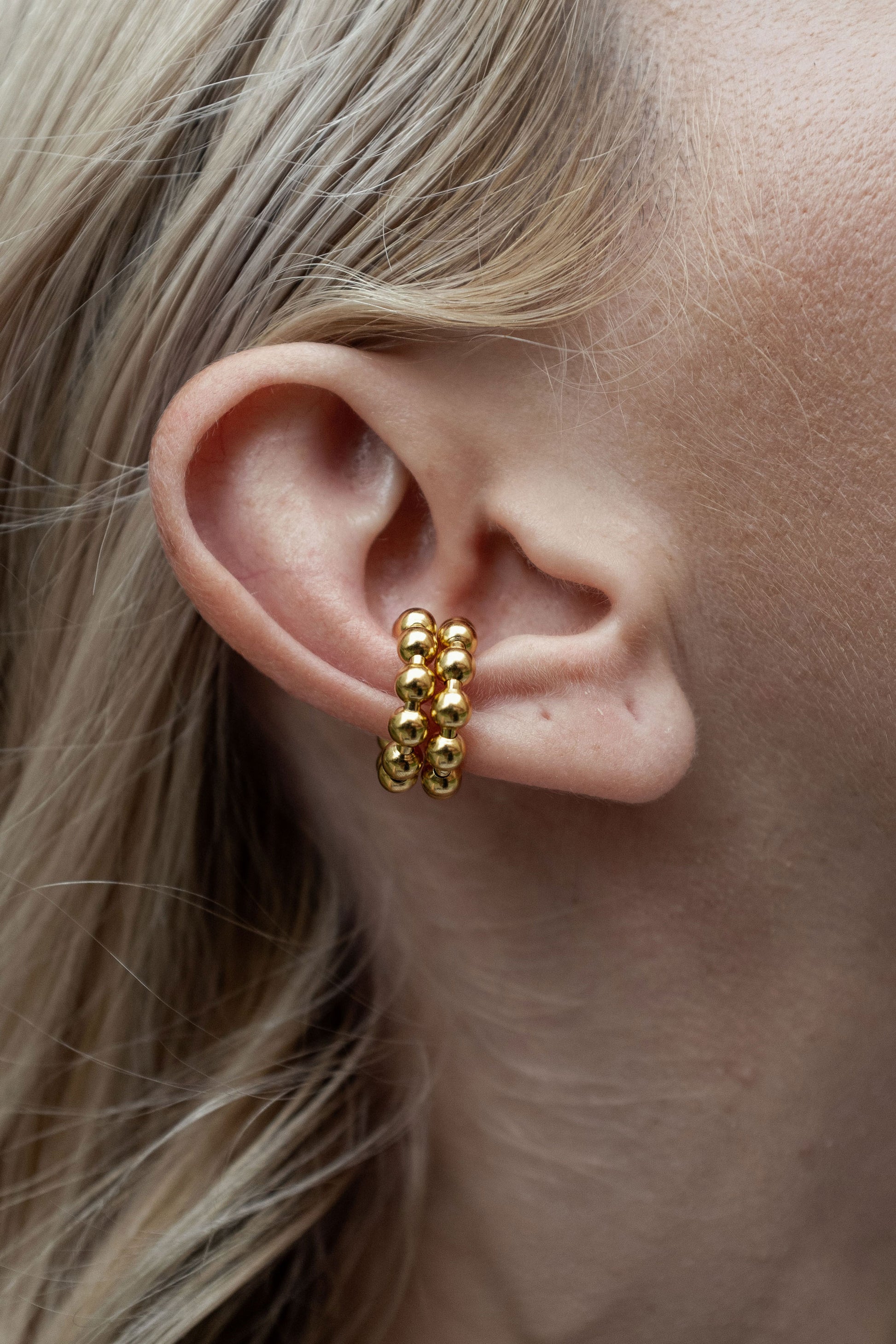 BOLA EAR CUFF IN 14K GOLD