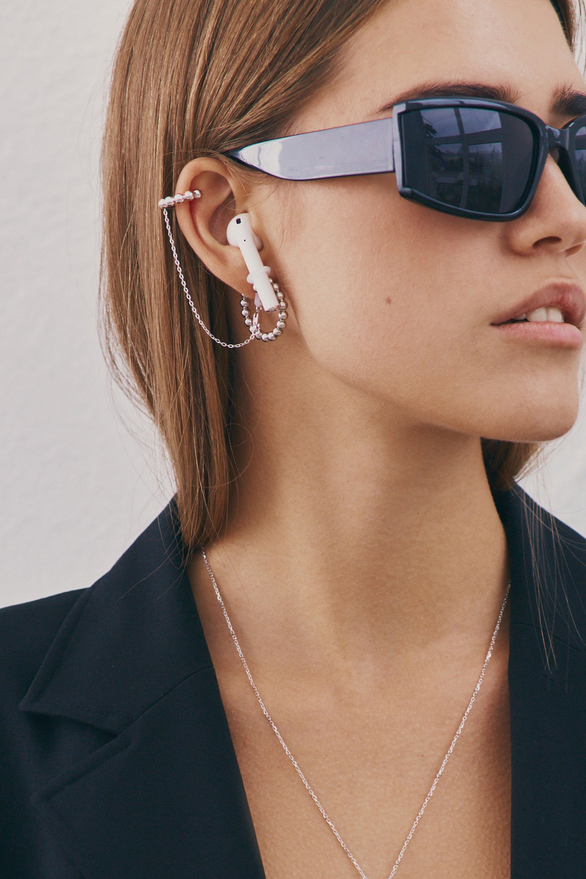 2-IN-1 EAR CUFFS FOR AIRPODS & EARRINGS IN 14K GOLD