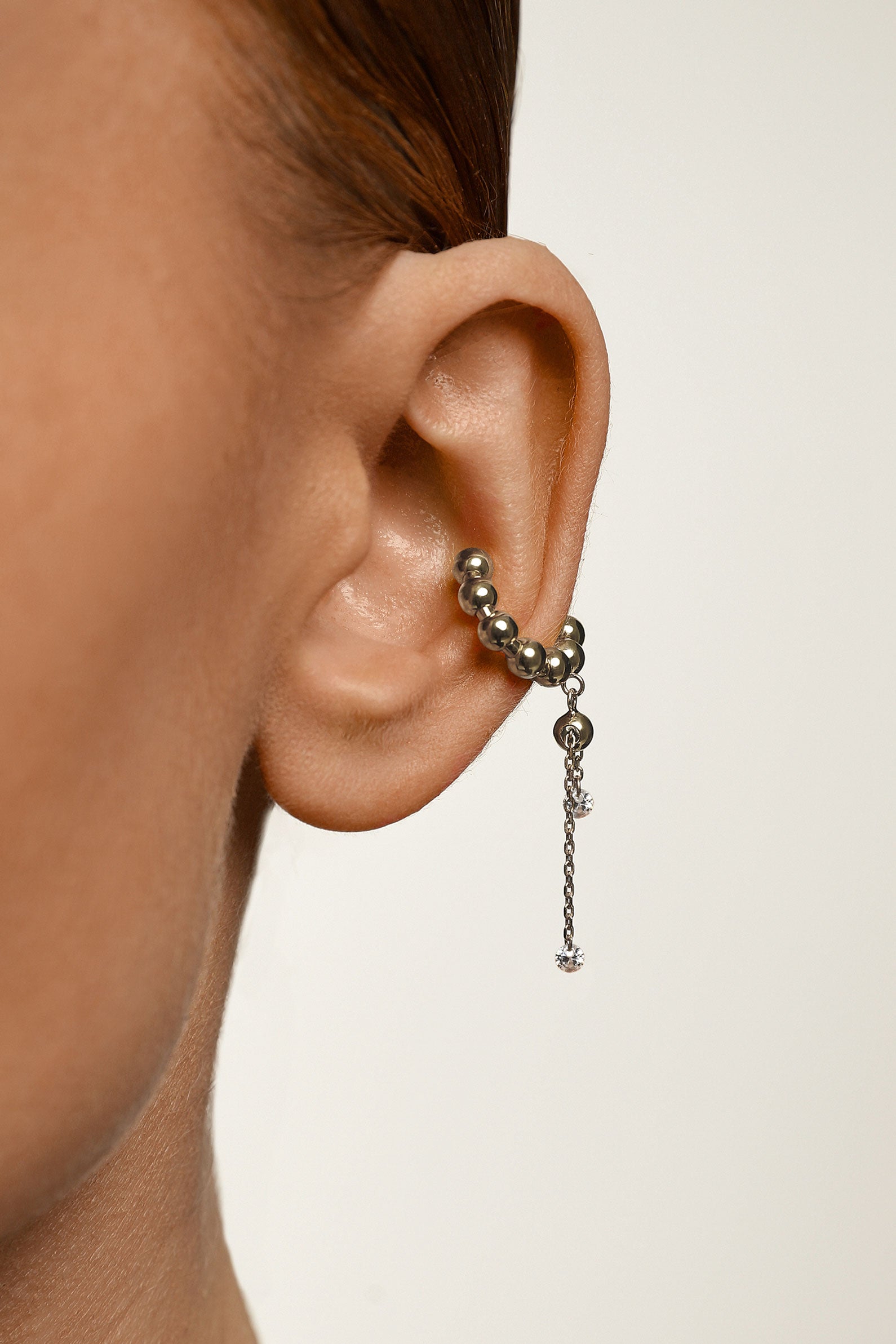 BOLA 2-IN-1 EAR CUFF WITH GEMS IN STERLING SILVER