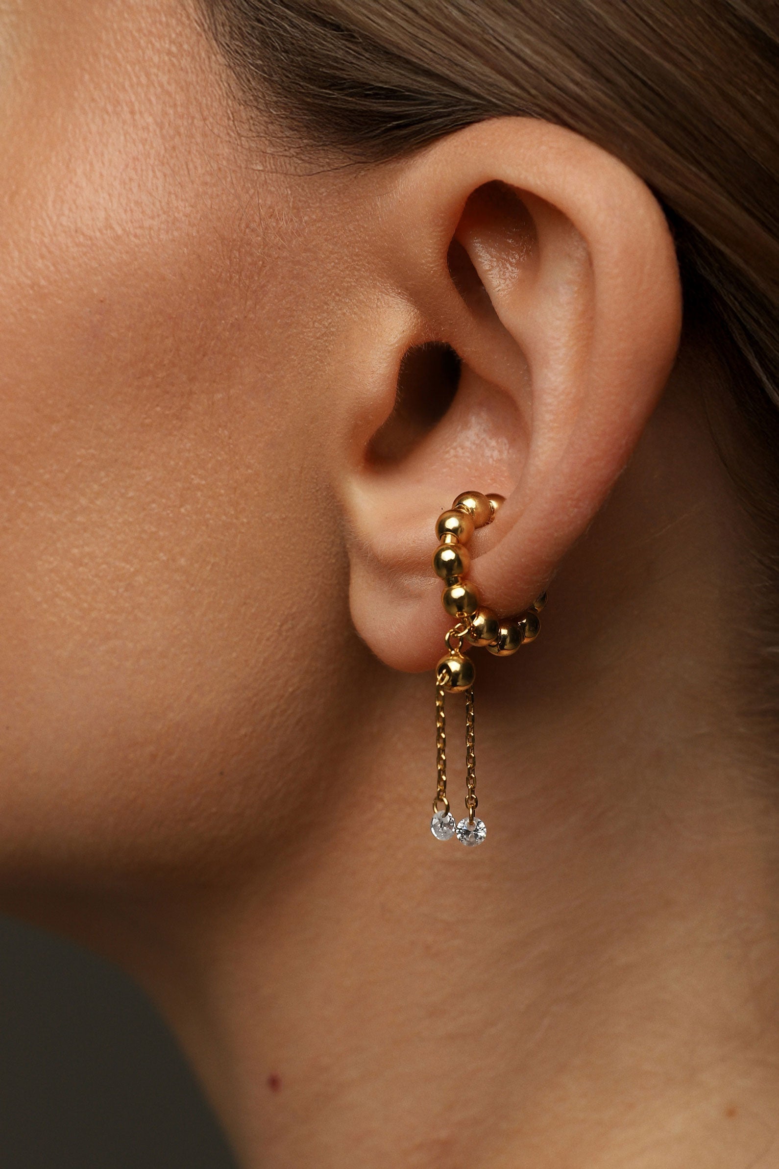 BOLA 2-IN-1 EAR CUFF WITH GEMS IN STERLING SILVER