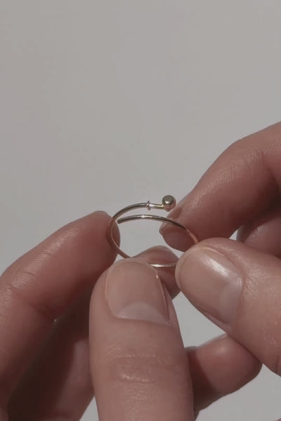 Gold modular rings on the hand