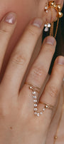Connector with gems on the rings